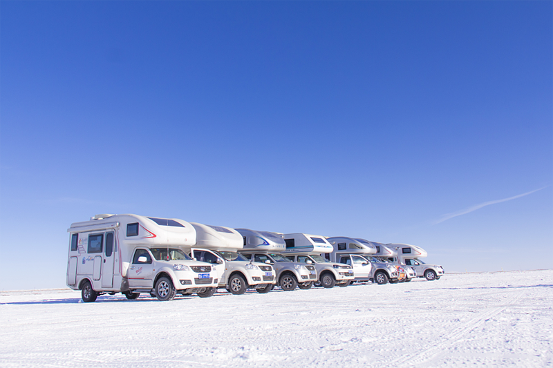 冬季玩雪，開房車這個必須要有